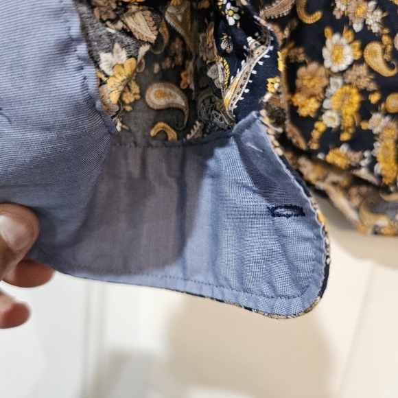 CONSEQUENCE Slim fit size small men Paisley shirt. - Picture 7 of 16